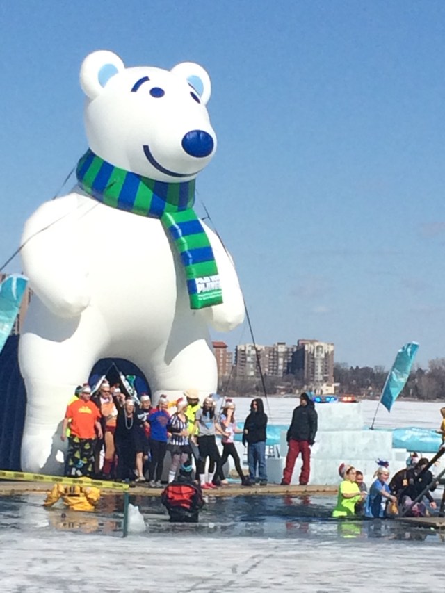 Jostling Crowd Sourcing